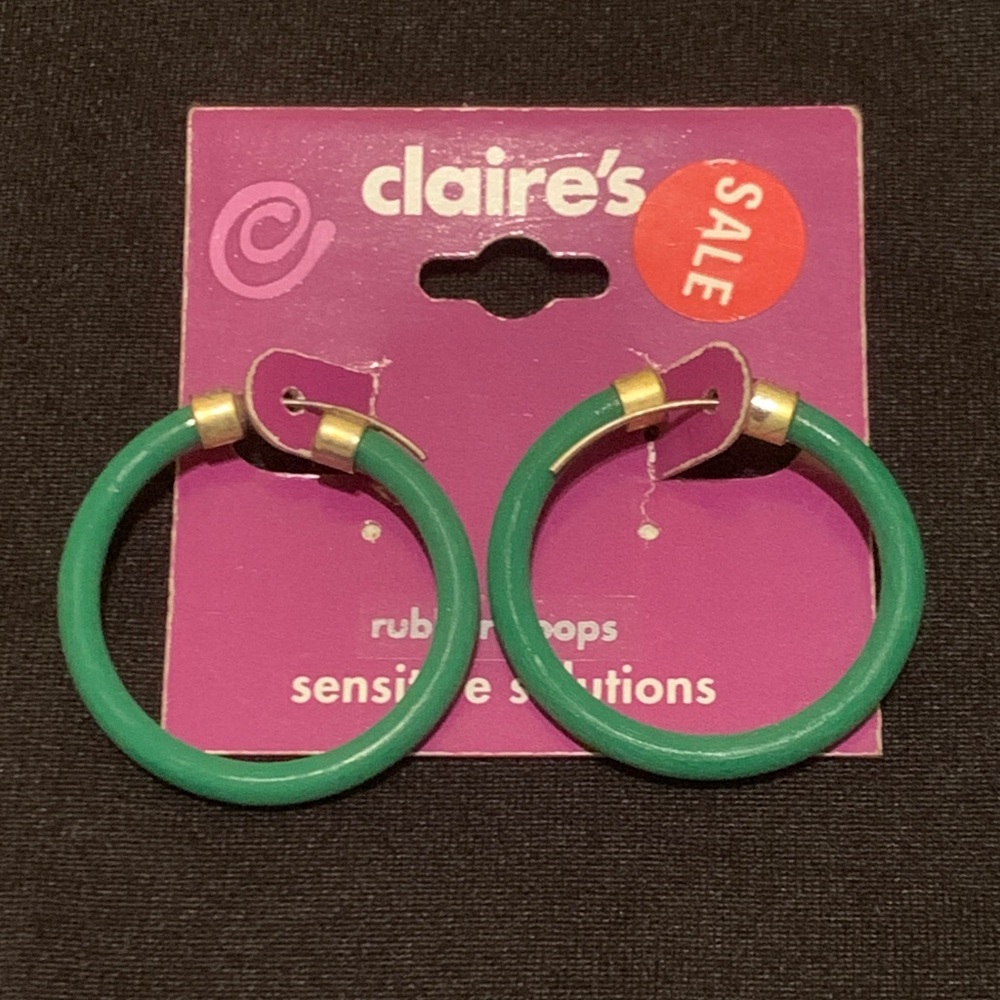 NWT Claire’s Sensitive Solutions Rubber Hoops Earrings